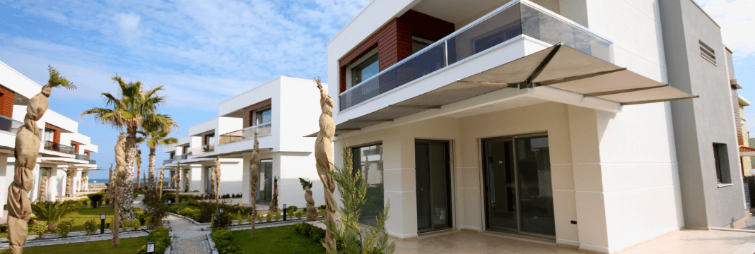 Deniz Manzaralı Villalar: En İyi Seçenekler